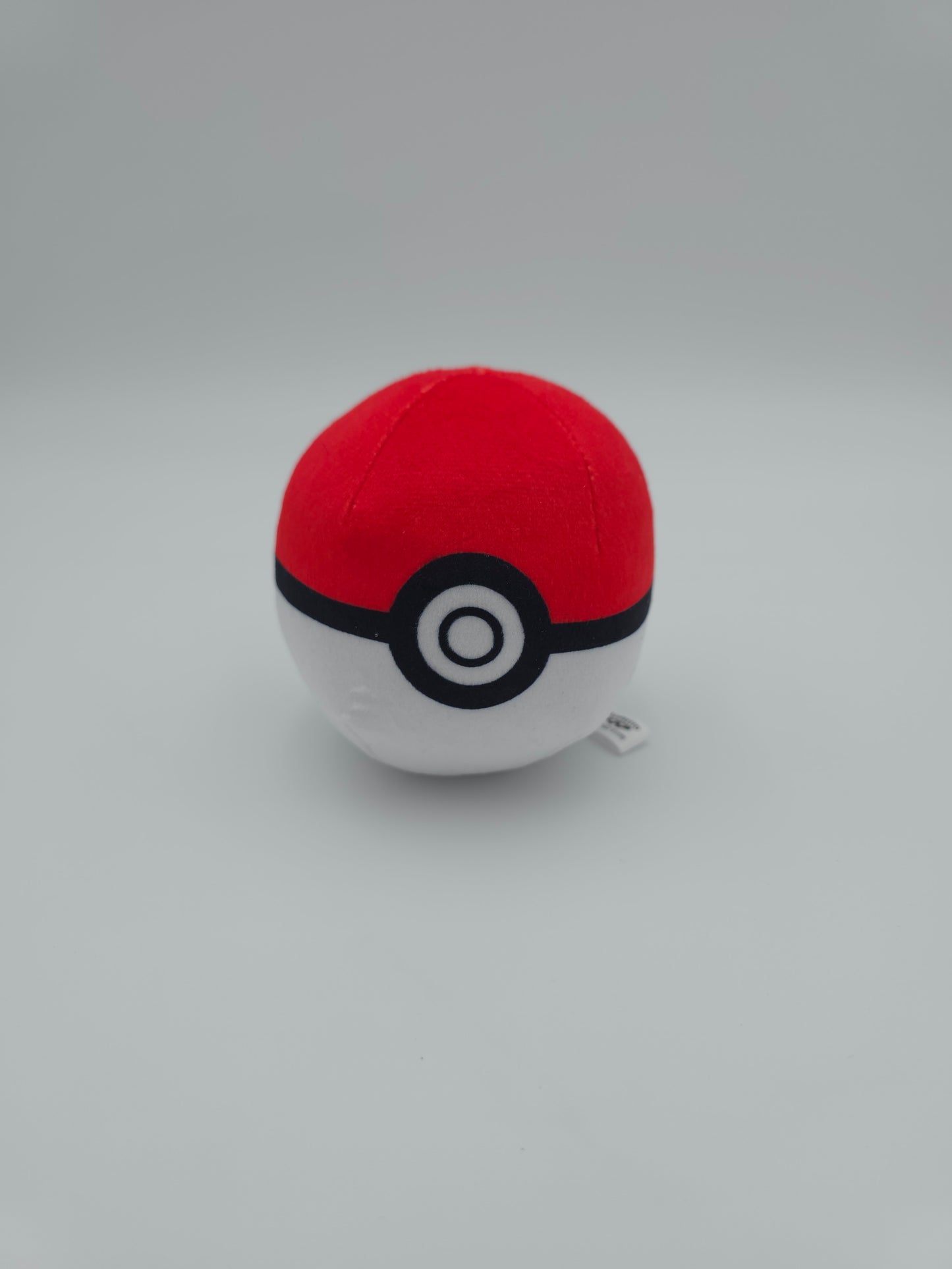 Banpresto Pokemon Pokeball Plush
