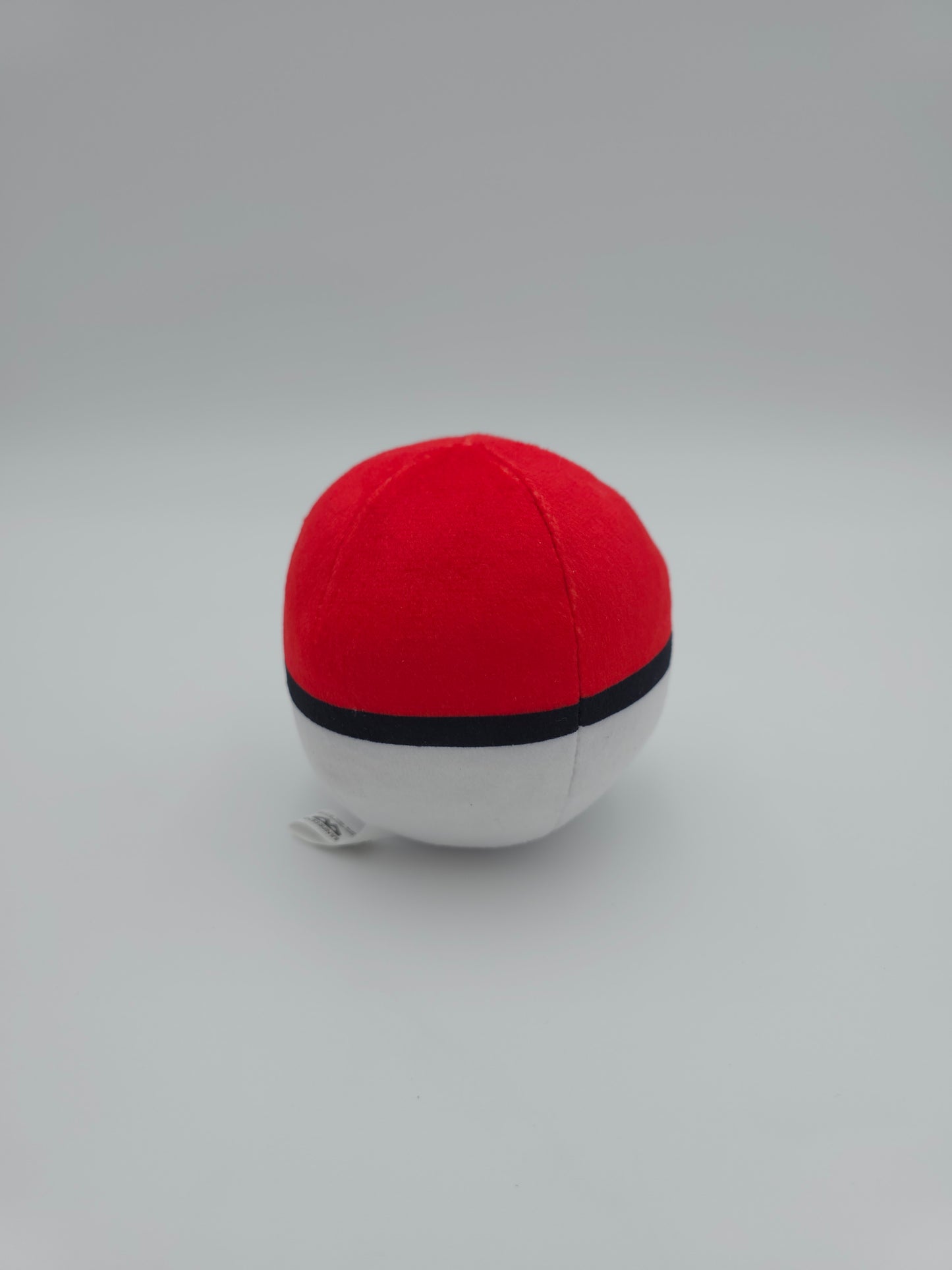 Banpresto Pokemon Pokeball Plush