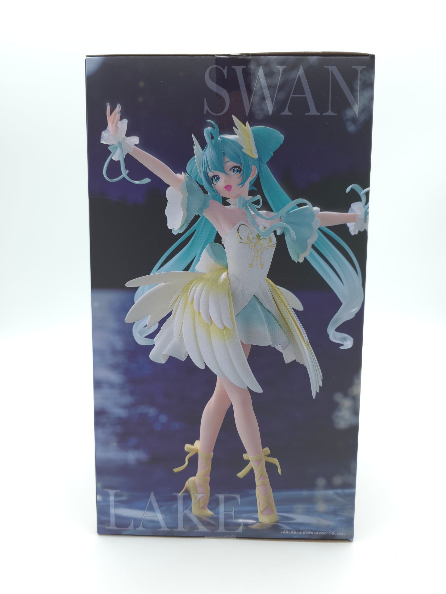 Banpresto EVOLVE Hatsune Miku Classical Tuning Swan Lake Ballet Figure