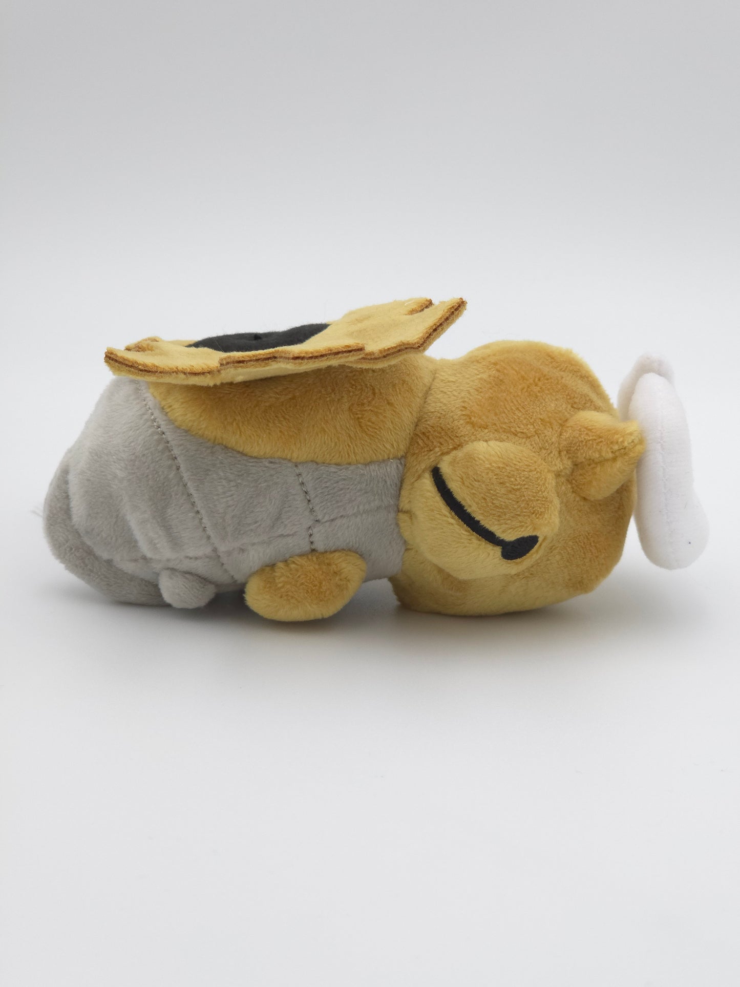 Pokemon Center Pokemon Fit Shedinja Plush